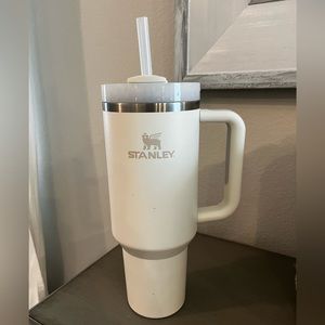 Stanley Quencher H2.0 FlowState™ Tumbler | 40 OZ